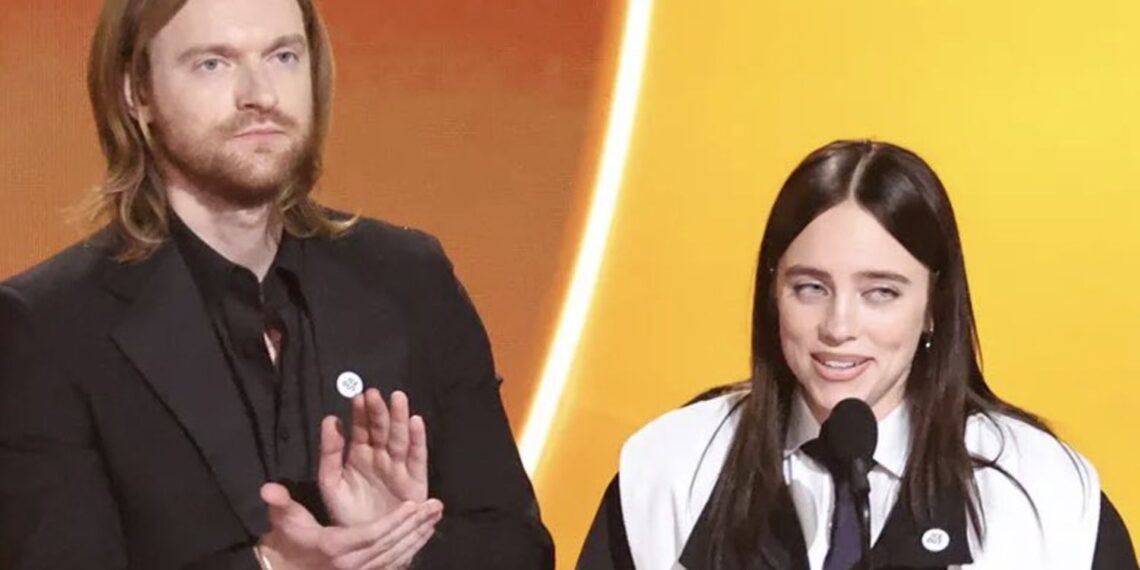 Finneas sale en defensa de Billie Eilish tras la polémica por sus comentarios contra ICE