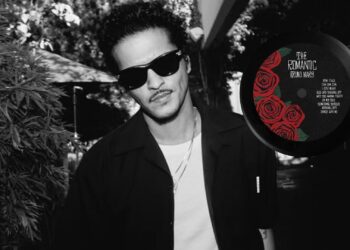 Bruno Mars vuelve al romance con su nuevo álbum “The Romantic”