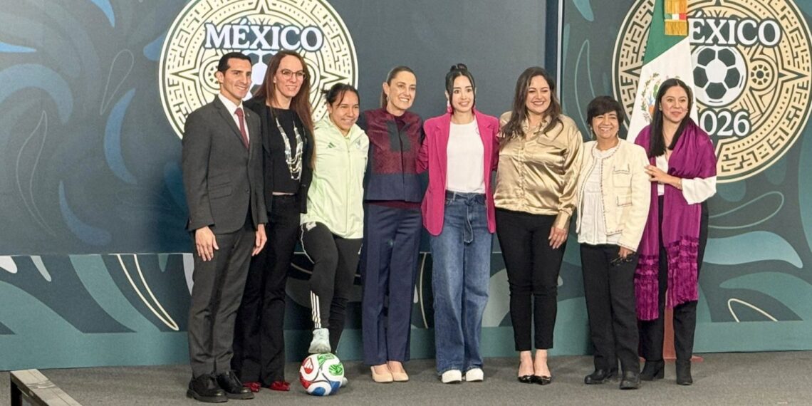 Sheinbaum explica cómo una joven futbolista podrá ganar su boleto a la inauguración del Mundial 2026