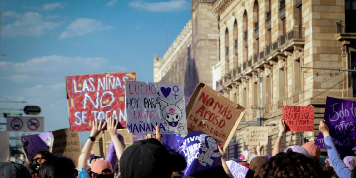 Miles de mujeres tomarán las calles: así serán las marchas del 8M 2026 en CDMX, Monterrey y Guadalajara