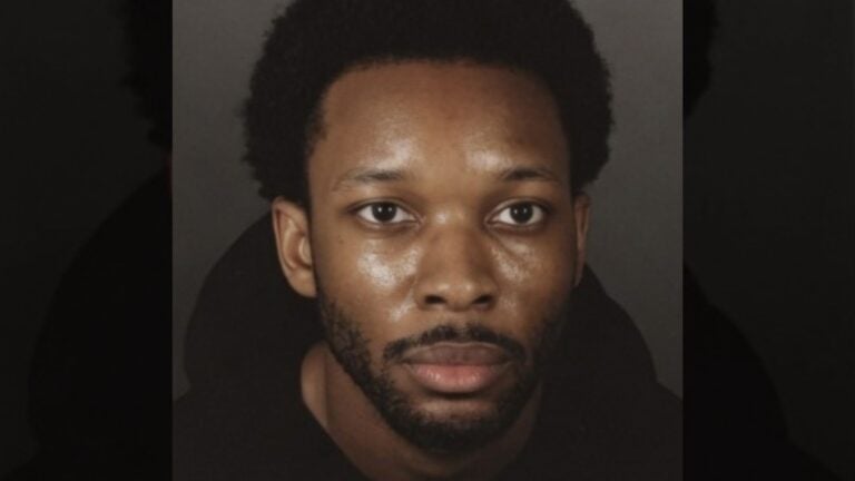 El cantante D4vd se declara no culpable de asesinato y abuso sexual en caso de Celeste Rivas