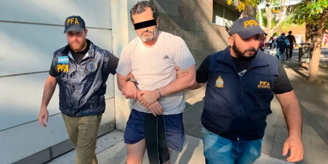 Capturan en Argentina al contralmirante Fernando Farías Laguna: el prófugo del “huachicol fiscal