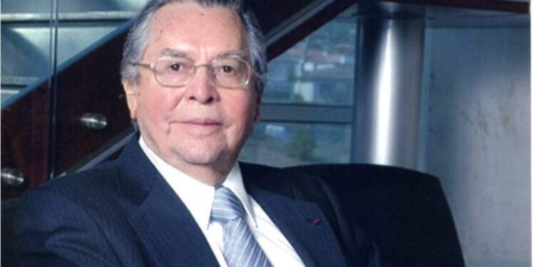 Luis Santos de la Garza