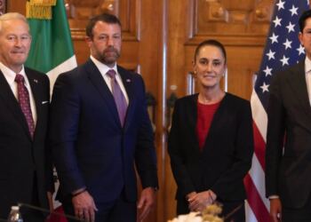 Claudia Sheinbaum y Markwayne Mullin