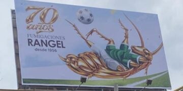 La cucaracha más famosa de Monterrey vuelve a conquistar redes: así luce el panorámico de Fumigaciones Rangel rumbo al Mundial 2026