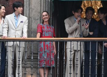 Claudia Sheinbaum confirma visita de BTS en México para 2027