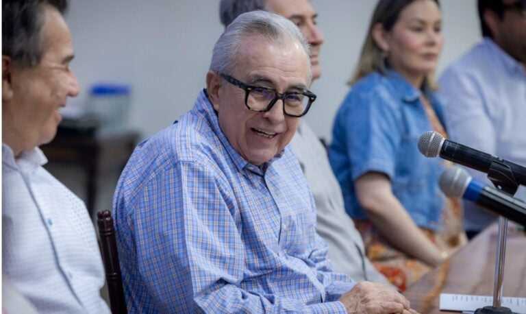 rubén Rocha
