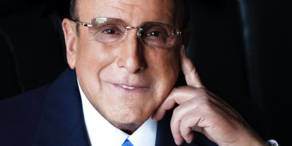 Muere Clive Davis, el legendario productor que descubrió a Whitney Houston y Janis Joplin