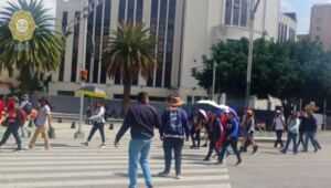 CNTE bloquea Reforma