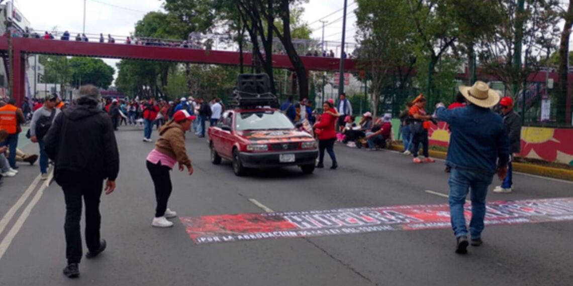 CNTE Estadio Azteca