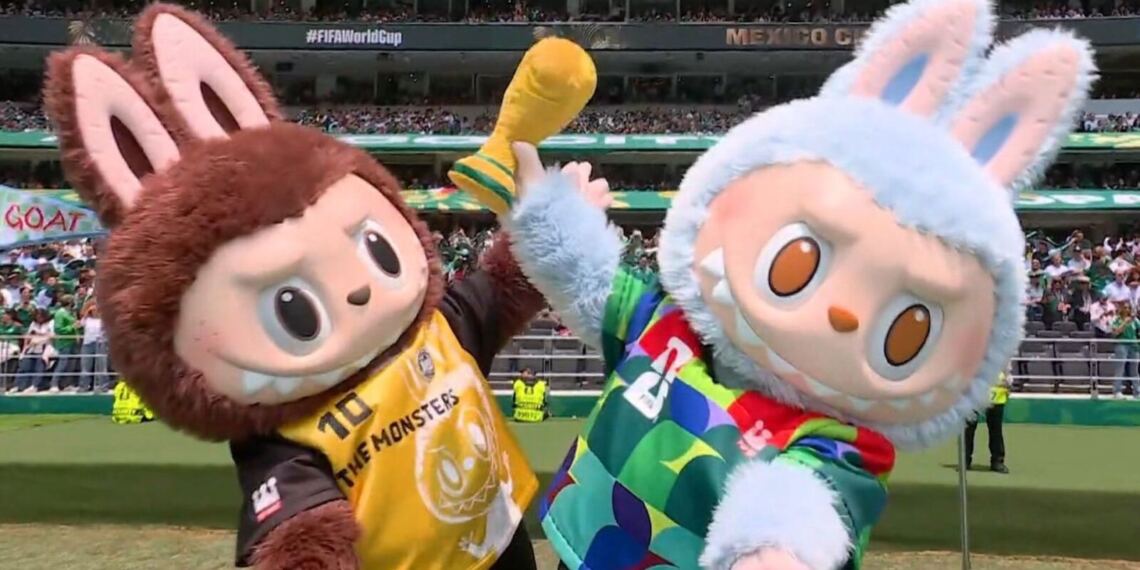 Labubus se roban las cámaras en la inauguración del Mundial 2026