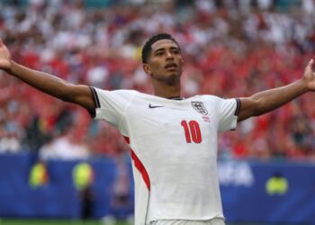 Inglaterra vence a Noruega