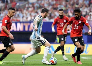 Argentina vence a Egipto