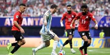 Argentina vence a Egipto