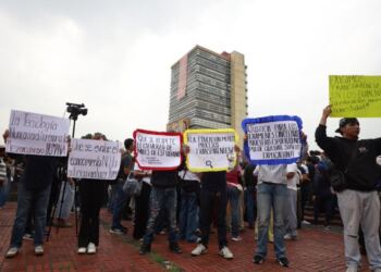 unam