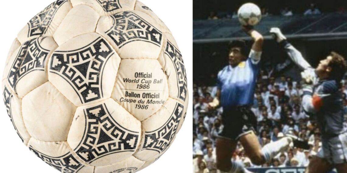 El balón de la “Mano de Dios” de Maradona se vende por 3.35 millones de dólares