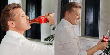Luis Miguel reaparece y vuelve a Coca-Cola con comercial que revive la nostalgia de los 90