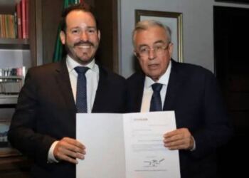 Ricardo Jesús Velarde Cárdenas,  conocido como “Pity” Velarde y exsecretario de Economía en el gobierno de Rubén Rocha Moya, se encuentra bajo investigación de la Fiscalía General de la República (FGR).