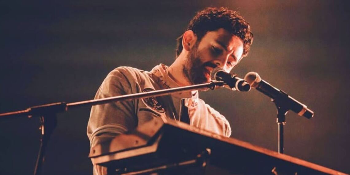 ¿Quién era Jonathan “Honas” Meléndez, músico de Camilo Séptimo asesinado junto a su familia en Atizapán?