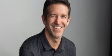 John Ternus oficialmente se convierte en el nuevo CEO de Apple y toma el lugar de Tim Cook