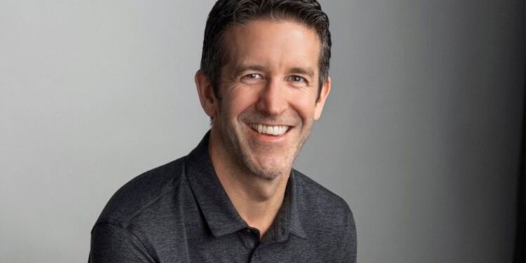John Ternus oficialmente se convierte en el nuevo CEO de Apple y toma el lugar de Tim Cook