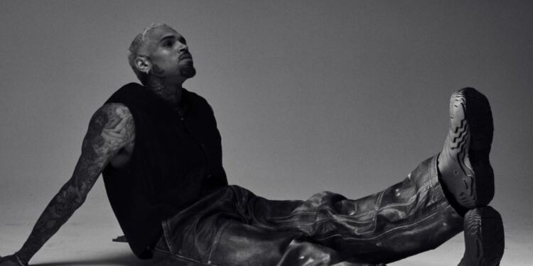 Chris Brown recibe una condena de ocho meses de prisión suspendida tras declararse culpable en Reino Unido