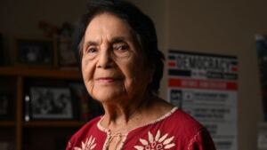 Muere Dolores Huerta a los 96 años, histórica defensora de los derechos laborales y civiles