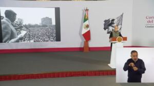 Homenaje a Cuauhtémoc Cárdenas