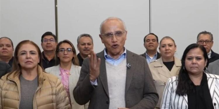 Rafael Olivos, líder del sindicato del IMSS